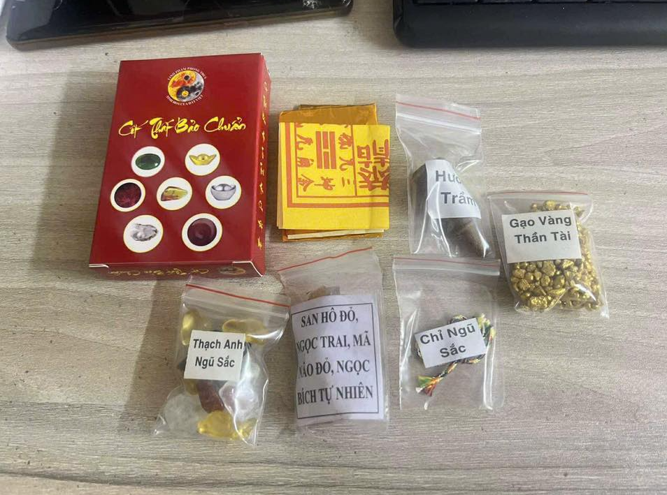 Có nên để cốt thất bảo gạo vàng trong bát nhang 3